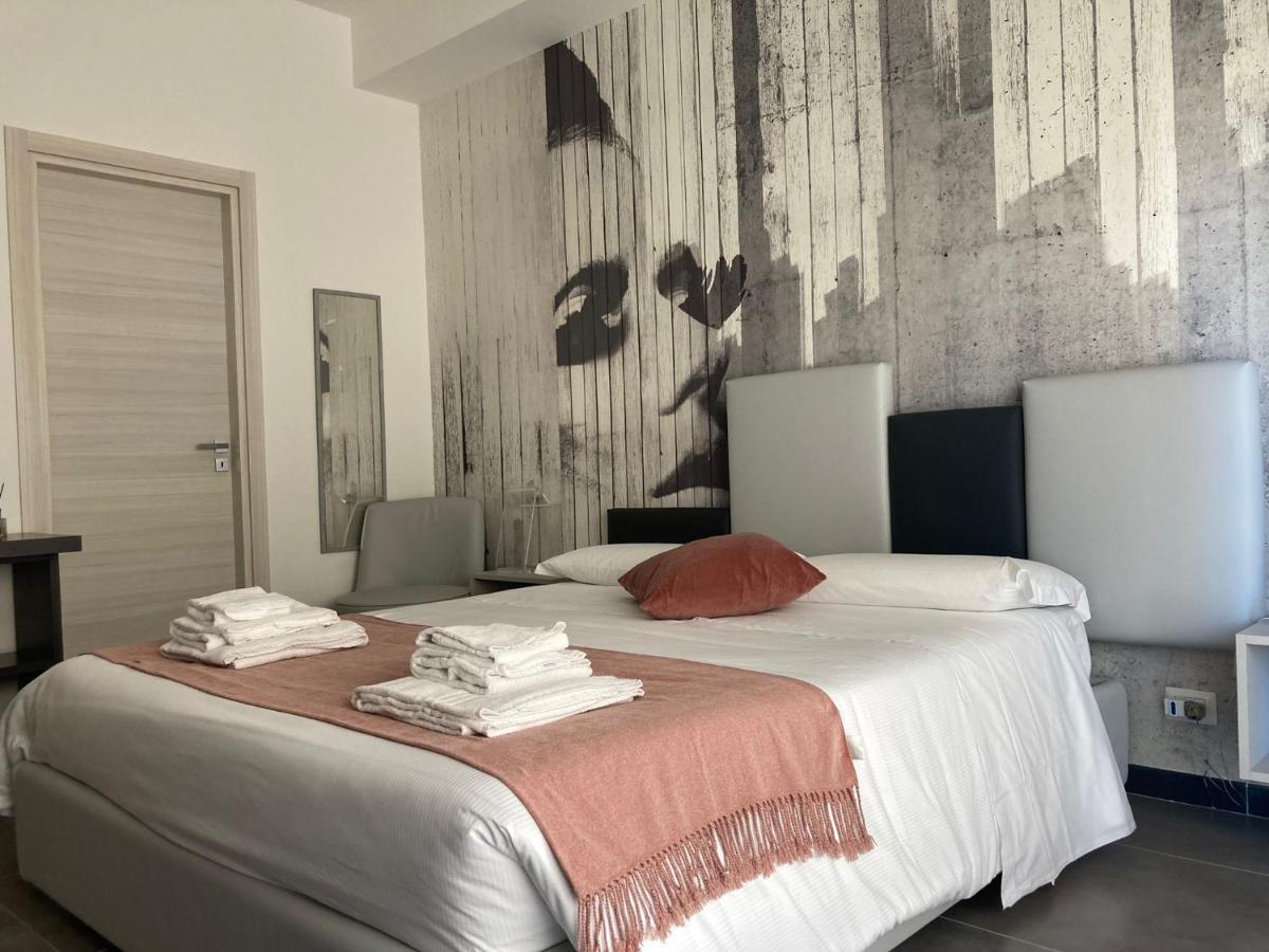 I Mori - Luxury Rooms Szirakúza Kültér fotó
